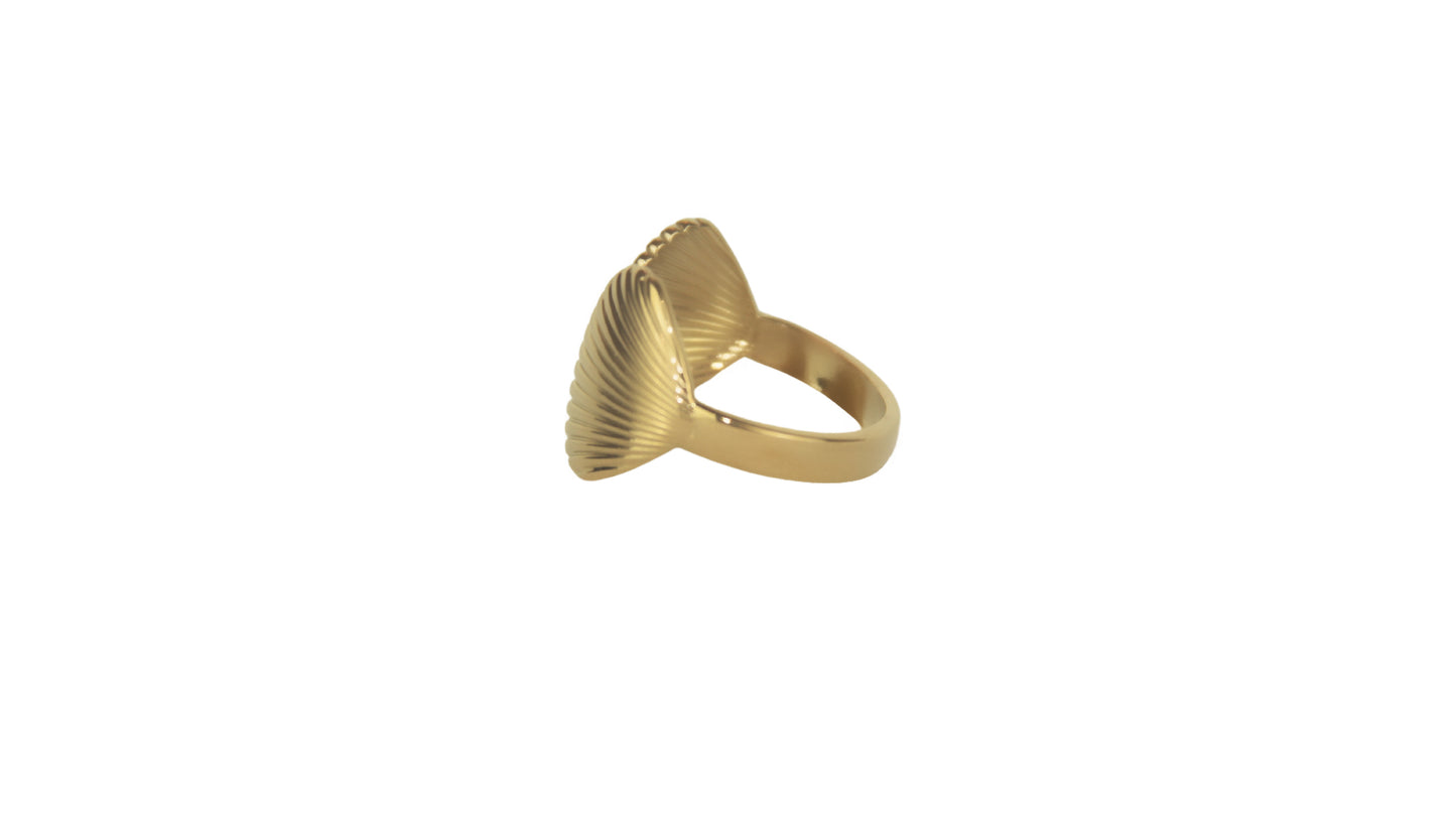 Luna Shell Gold Ring