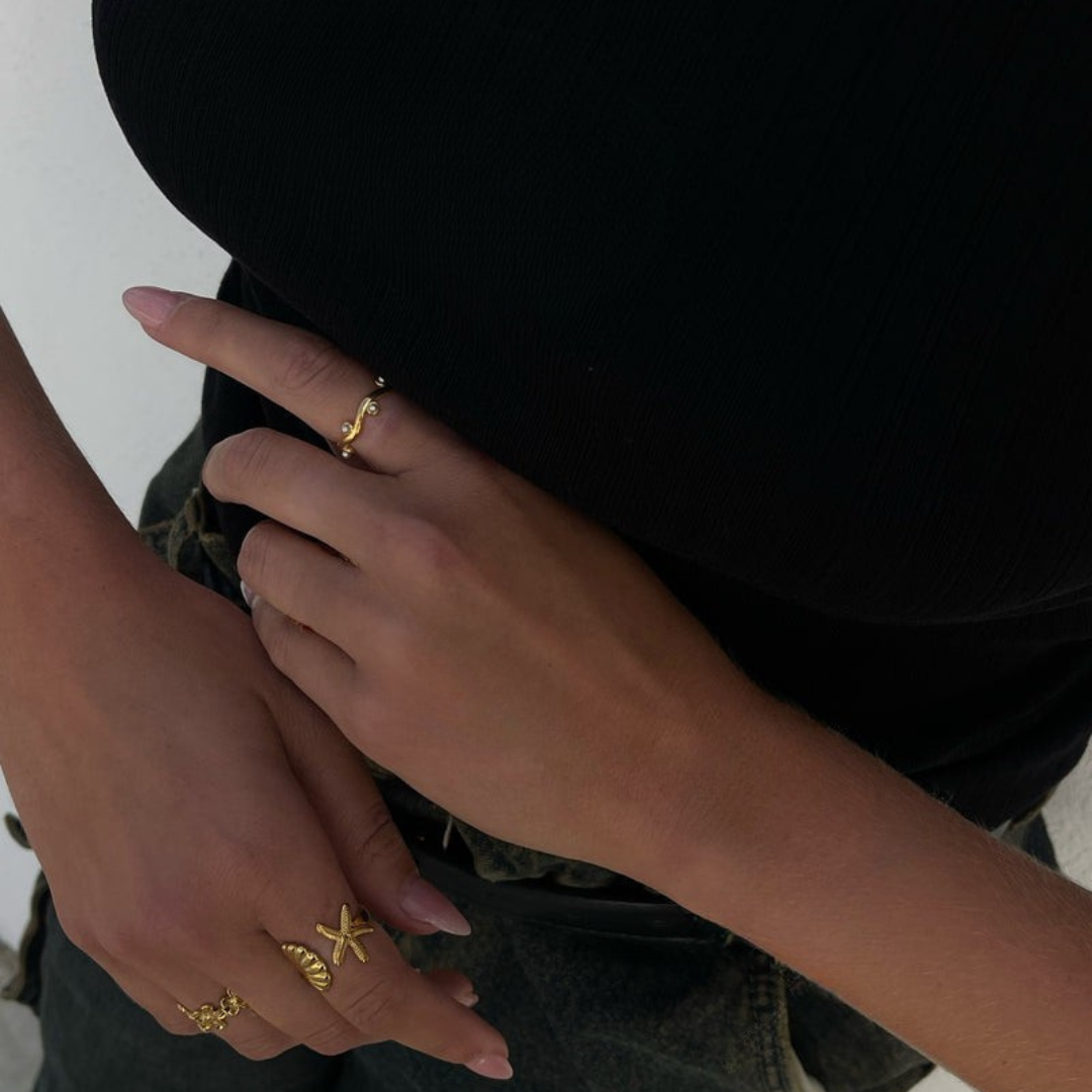 Hibiscus Gold Ring